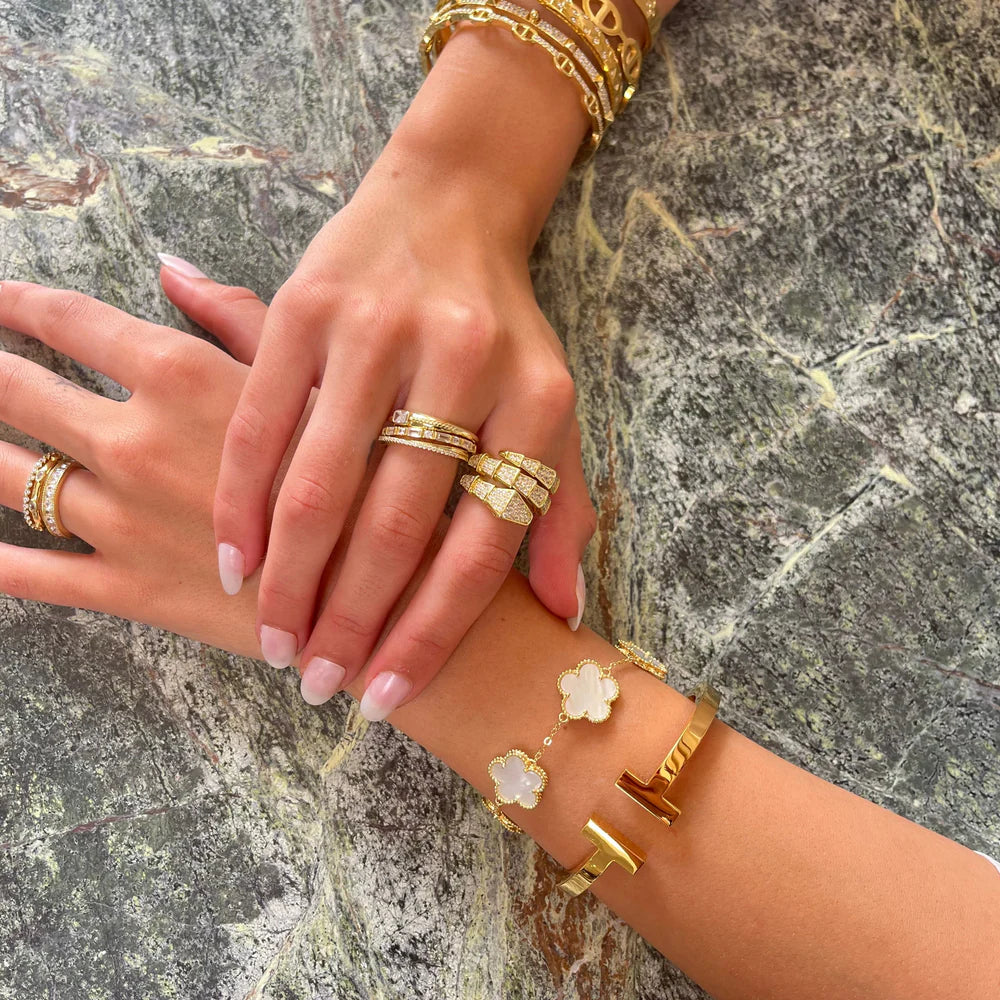 Gold Clover Styled Bracelet